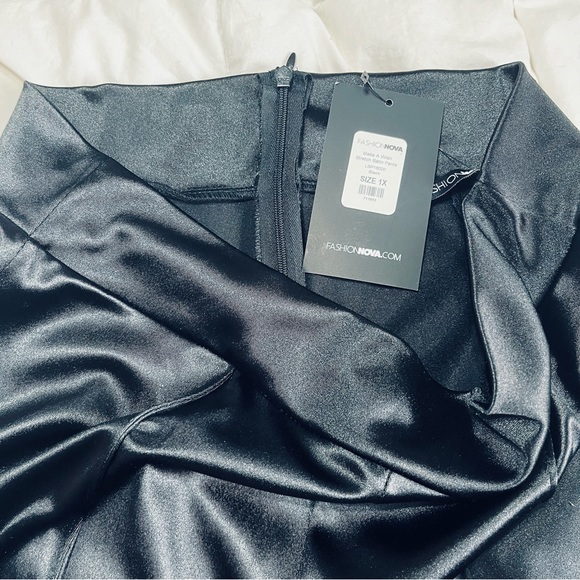 NWT Sleek High Rise Satin Pants Size 1X Tall/Long - Picture 4 of 6